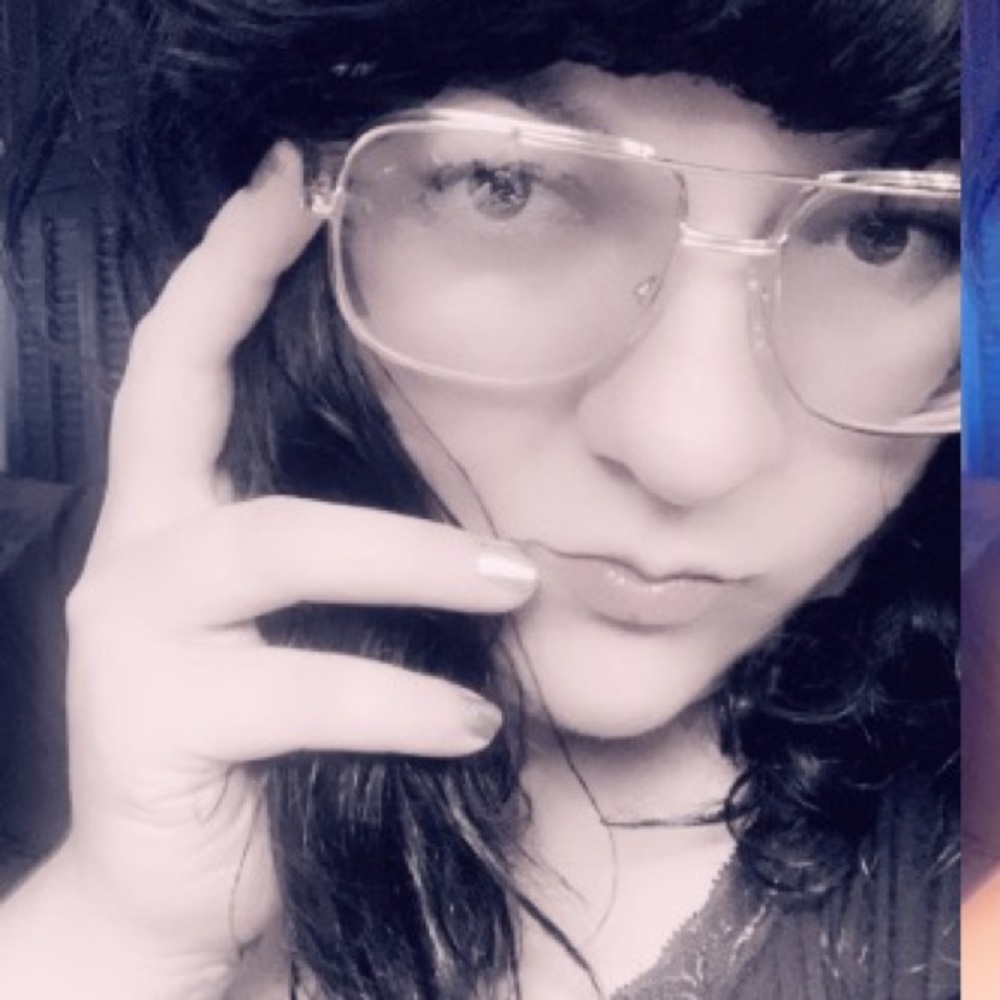 Meet your Posher, Cortney